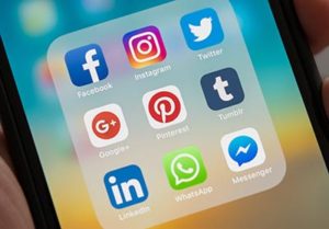 Sociale medier apps på telefon